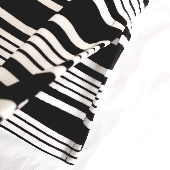 SOLD‼️Betsey Johnson Print Shift Dress - Picture 6 of 8